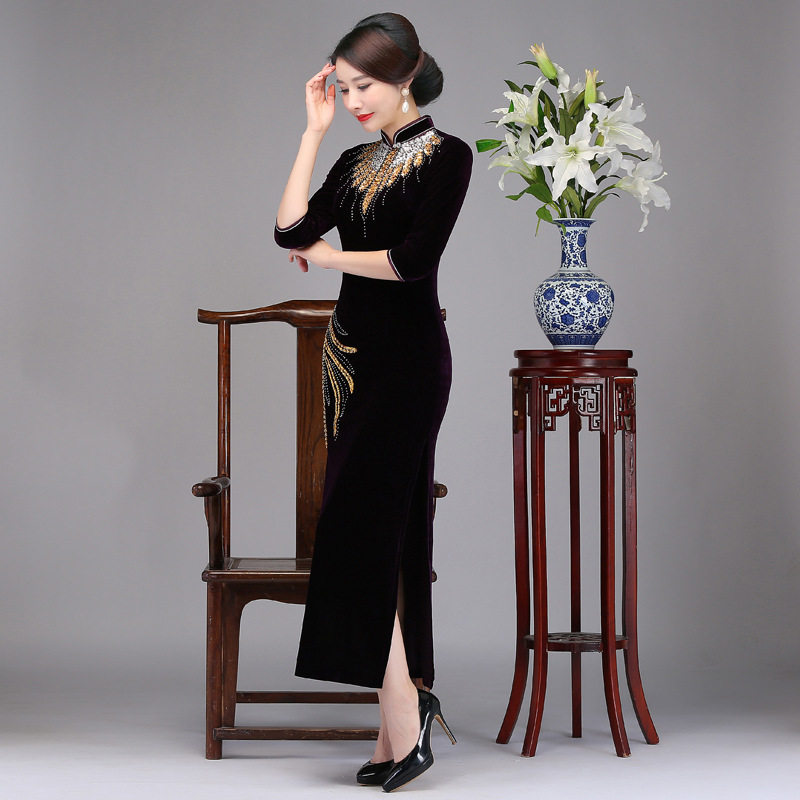 d·bass迪贝丝新款丝绒绣花连衣裙 迪贝丝服饰连衣裙