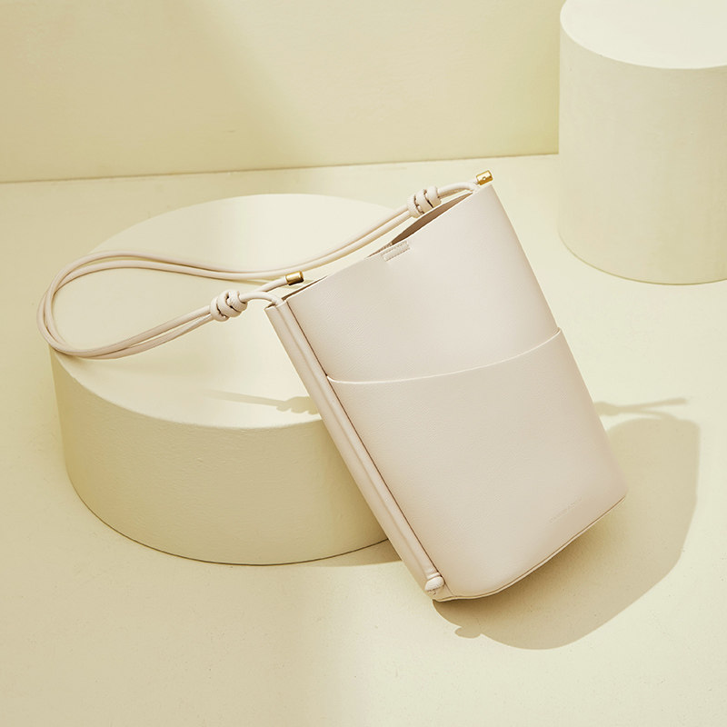 夏季小清新2020新款潮大容量水桶包 哈妃猫女士包袋