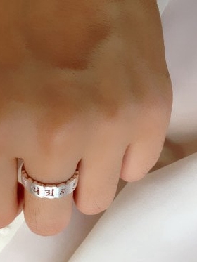 设计师原创镂空六字真言戒指环