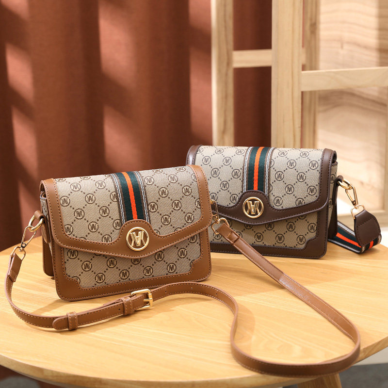 2022新款轻奢百搭潮秋冬小众斜挎包 粹鸟女士包袋