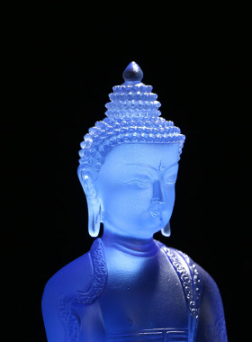 药师佛家里供奉古法琉璃装饰摆件