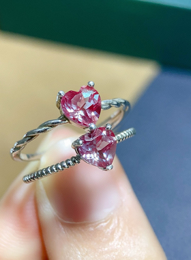 亚历山大戒指具有强烈的红绿变色效应S925银精工镶嵌主石6*6mm