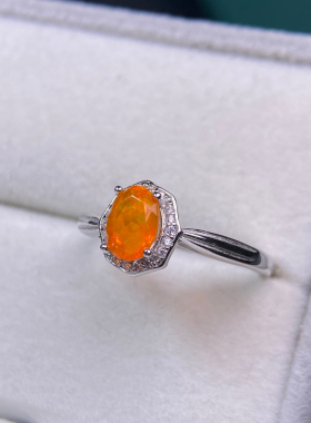 绚丽火欧泊戒指晶体干净色彩明亮主石5*7mmS925银精工镶嵌