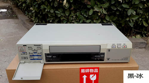 Panasonic/松下VHS老式录像带磁带放像机 AG-TL350MC录像机-图1