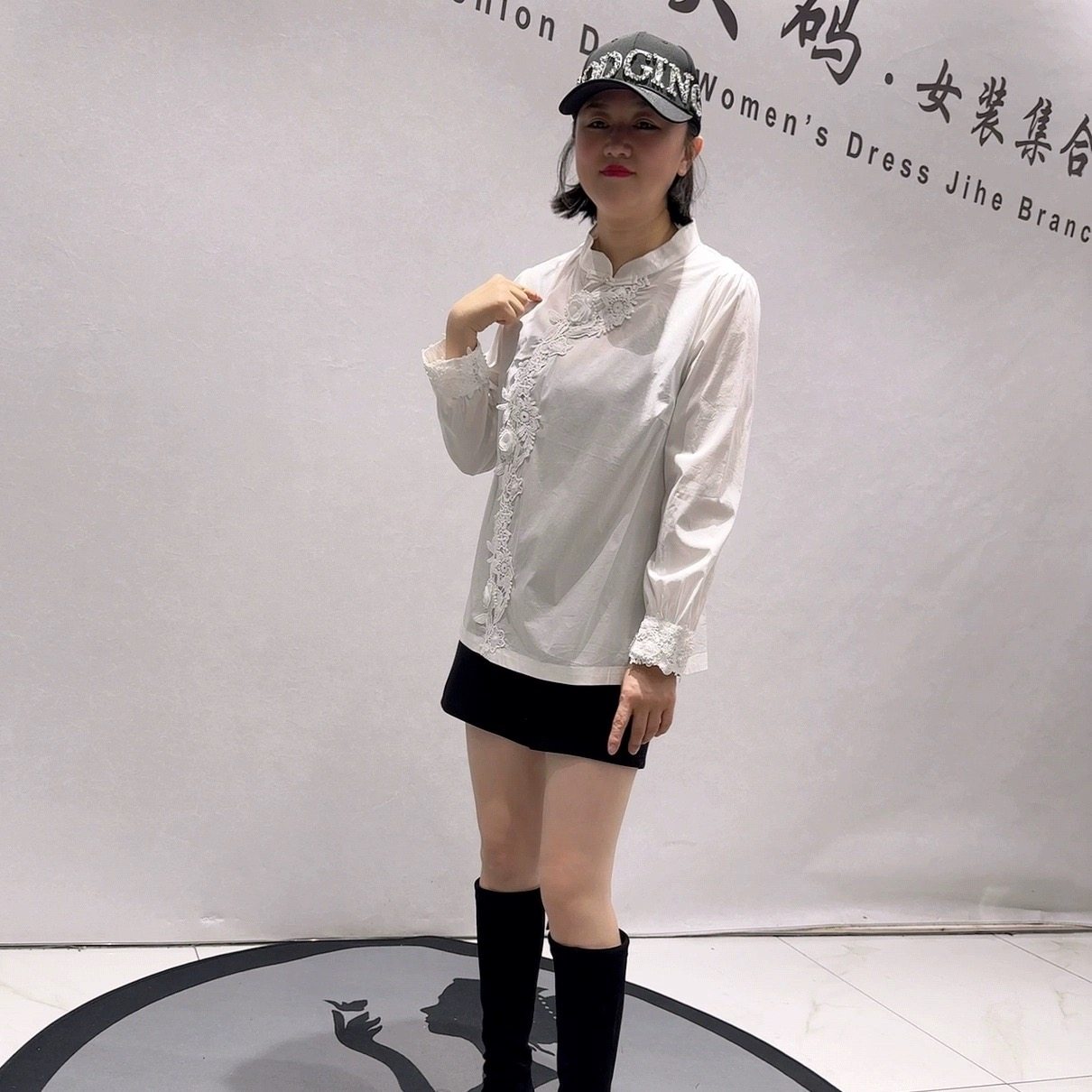 5557芮娜依莲年货春款欧货重工刺绣衬衫加大码女装胖妹妹国风上衣,淘宝优惠券,粉丝福利购,淘宝优惠卷