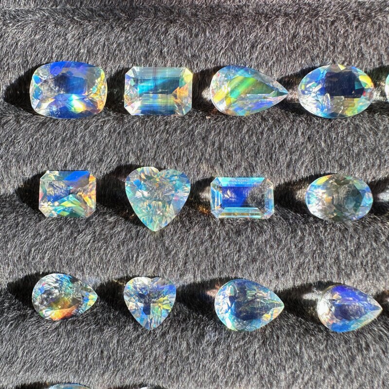 Natural Madagascar Rainbow Moonstone Loose Stone