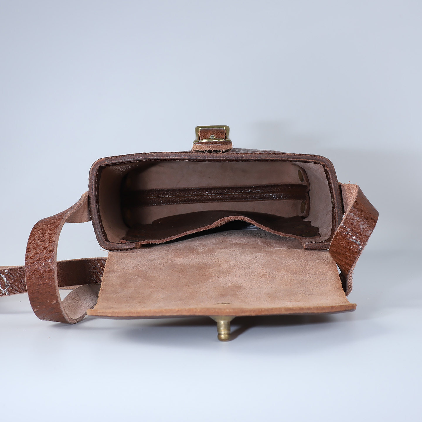 复古手工真皮单肩包头层牛皮男女迷你斜挎包铆钉装饰文艺风小包,淘宝优惠券,粉丝福利购,淘宝优惠卷