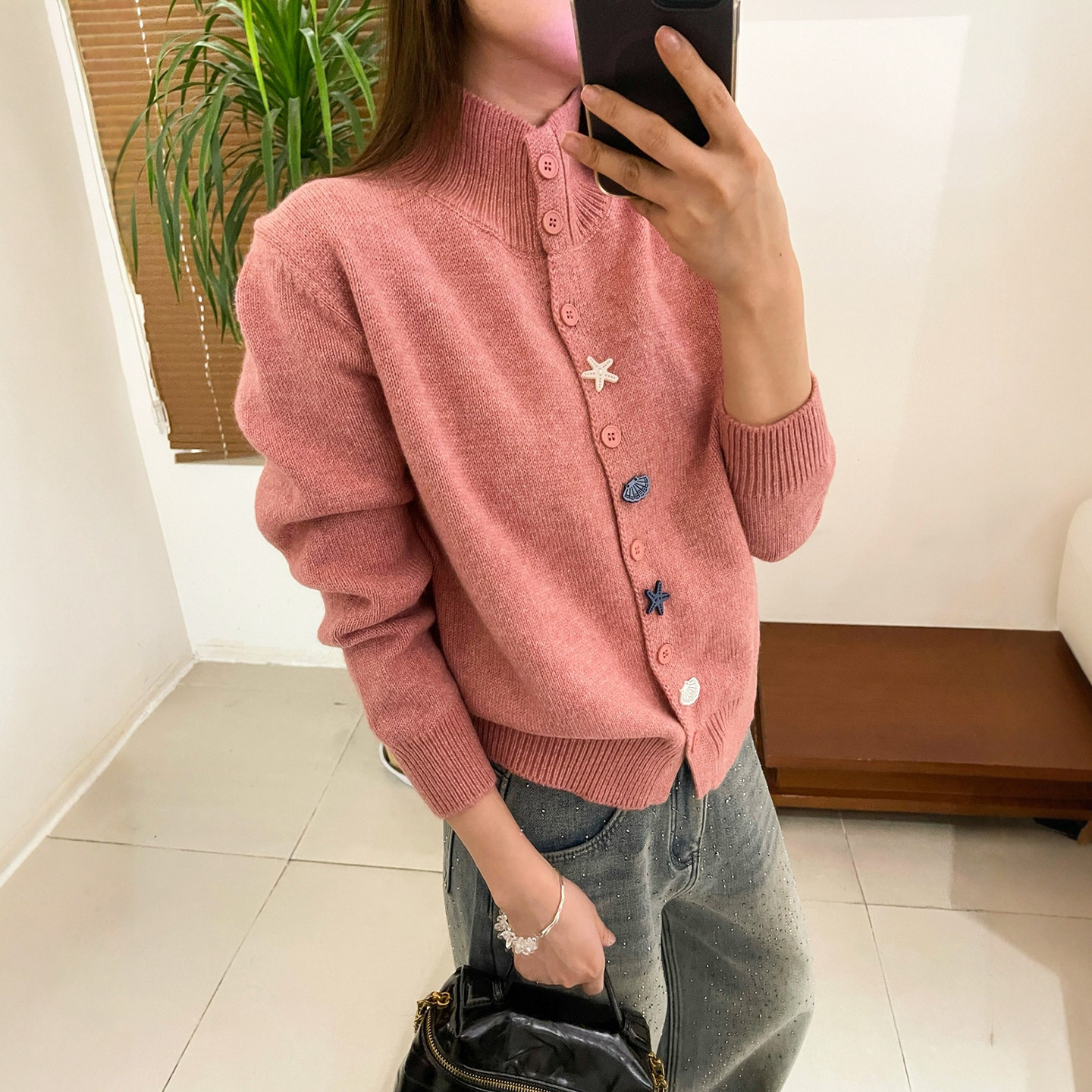 海星扣半高领针织开衫女欧洲站2025冬装新款欧货女装毛衣短外套潮,淘宝优惠券,粉丝福利购,淘宝优惠卷