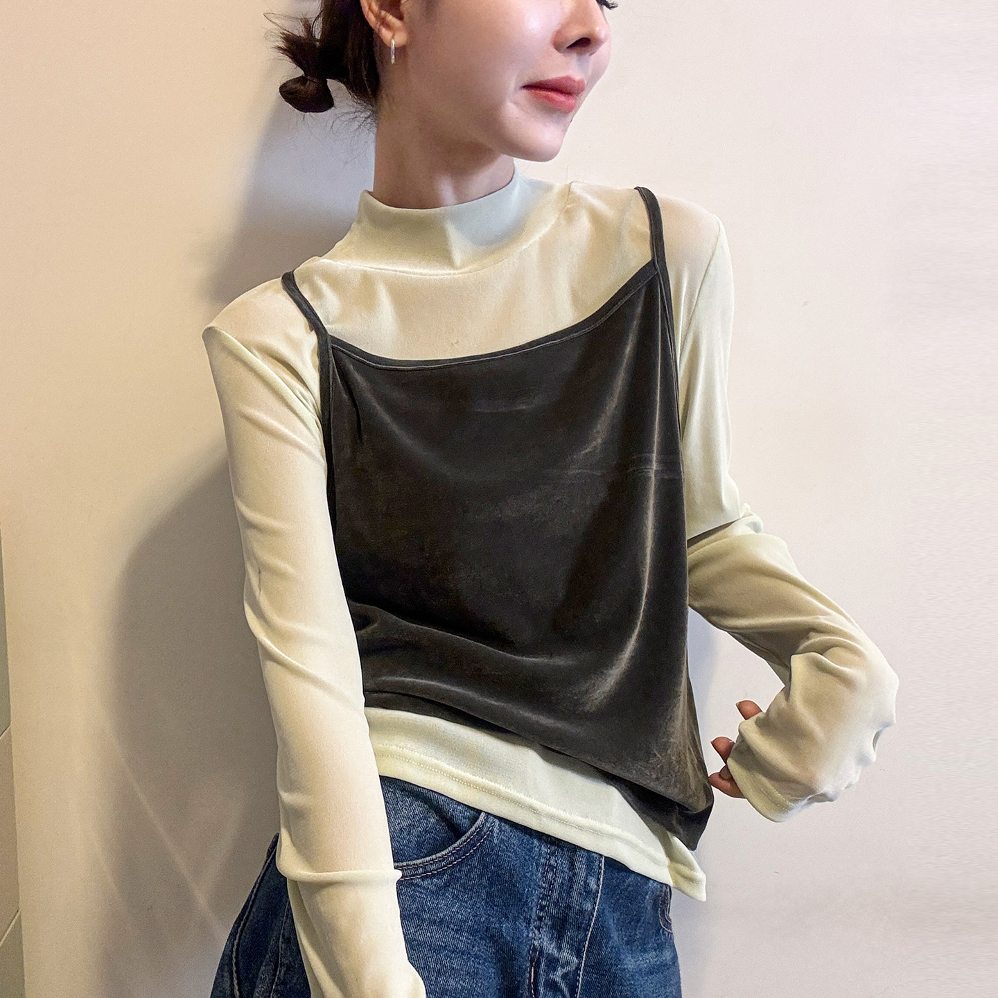 金丝绒吊带背心T恤两件套装上衣女欧洲站2025冬装新款欧货女装潮,淘宝优惠券,粉丝福利购,淘宝优惠卷