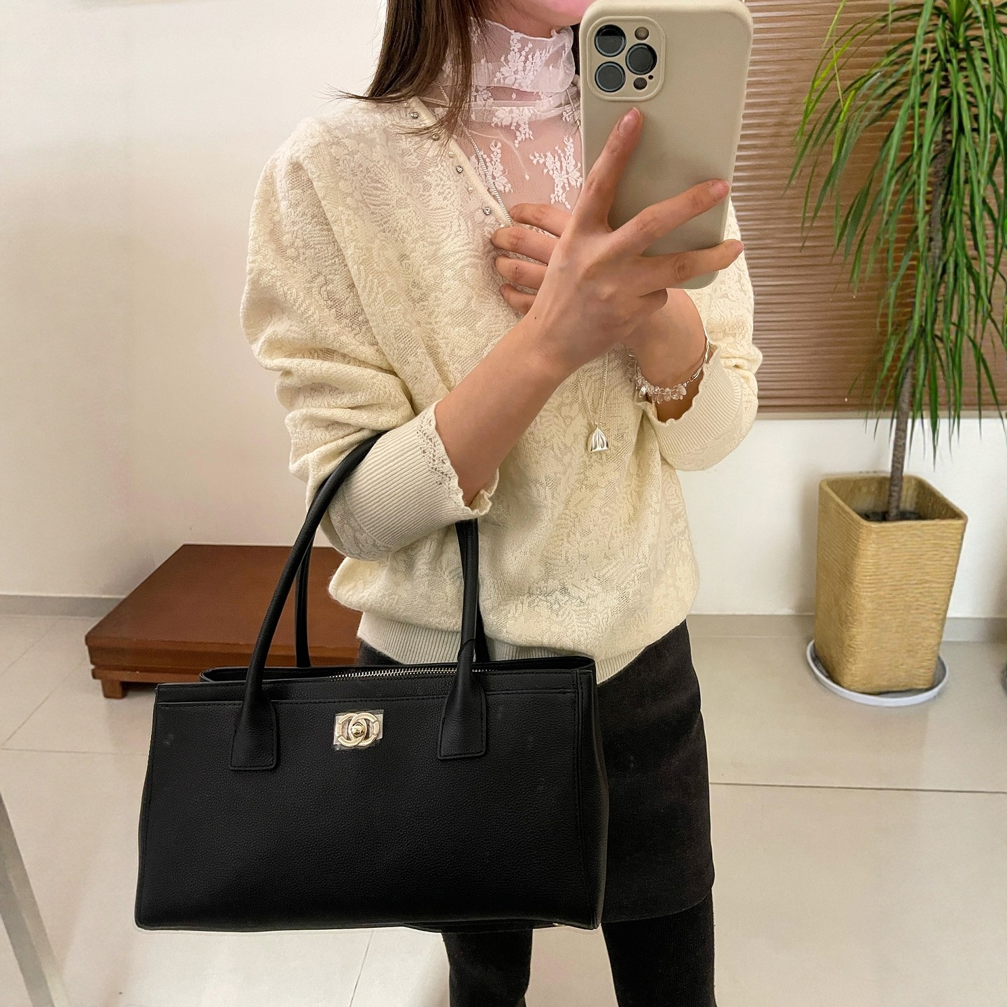 蕾丝钩花半高领羊毛针织衫女欧洲站2025冬装新款欧货女装打底衫潮,淘宝优惠券,粉丝福利购,淘宝优惠卷