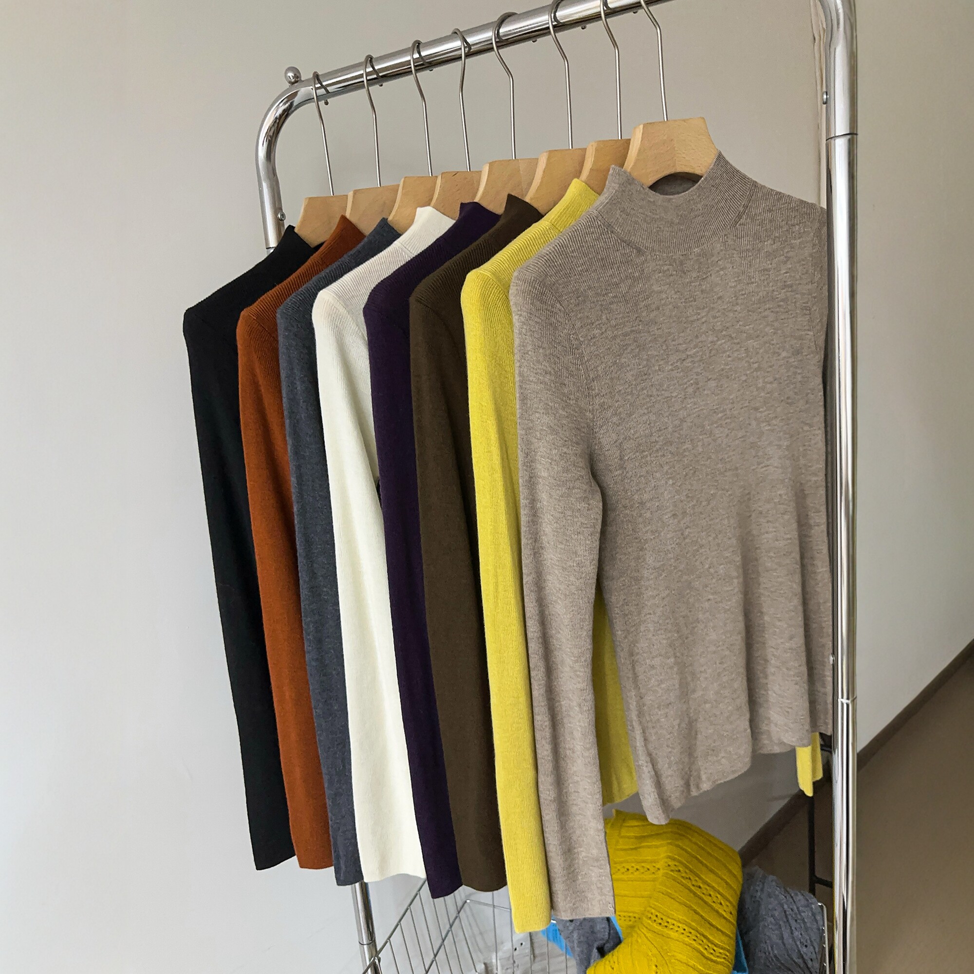 小半高领细羊毛针织衫女欧洲站2025冬装新款欧货女装时尚打底衫潮