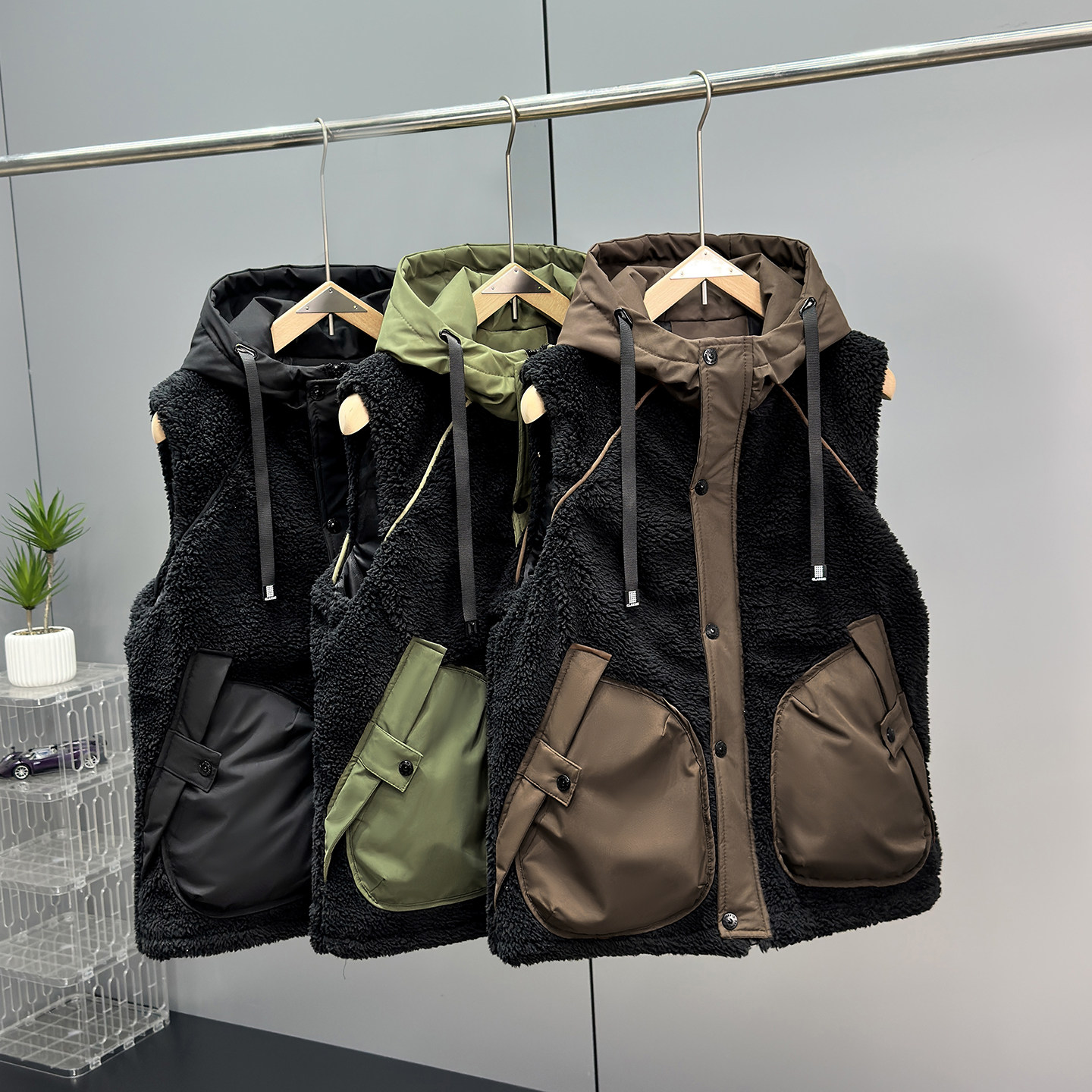 羊羔毛拼接工装马甲男2025新冬季学生加厚保暖坎肩宽松外穿棉马夹,淘宝优惠券,粉丝福利购,淘宝优惠卷