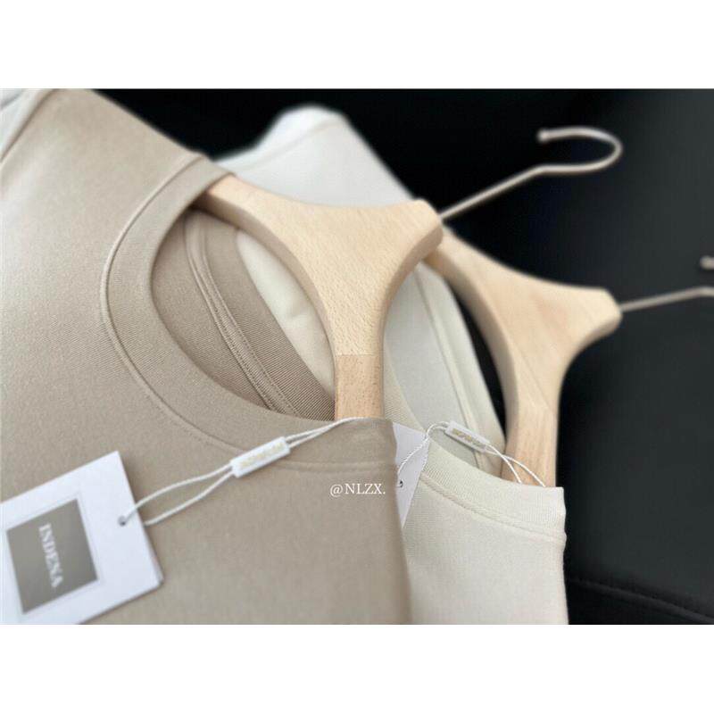 来 福利 喜欢正肩T的姐妹入起了！！显瘦纯色基础款 圆领修身短袖