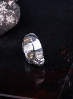 高山隆反战标志骷髅尾戒国内现货