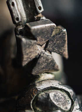 高山隆男女通用925银吊坠