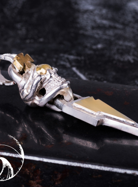 高山隆 点金十字金眼骷髅 闪电吊坠stoplight美式机车项链