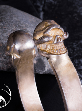 高山隆双头骷髅窄版手环国内现货