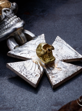 国内现货金眼小骷髅摩根玛雅吊坠