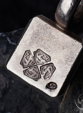 国内现货高山隆logo刻印点金吊坠