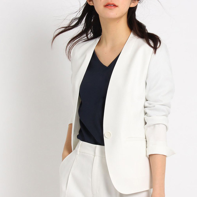 Mid-length loose V-neck t-shirt top with pure cotton inner layer