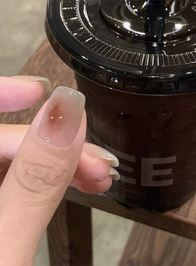 秋冬美拉德风灰蓝色晕染琥珀美甲