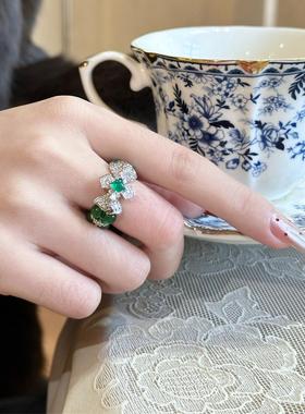 欧美复古高级感翡翠色弹力戒指