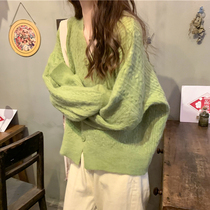 Green sweater cardiovert jacket woman early spring 2022 new small sub loose and lazy outside wearing a gentle knit blouse
