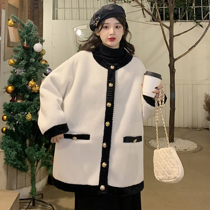 大码女装2025年秋冬新款胖mm炸街时尚皮毛一体宽松加厚小香风外套 - 图0