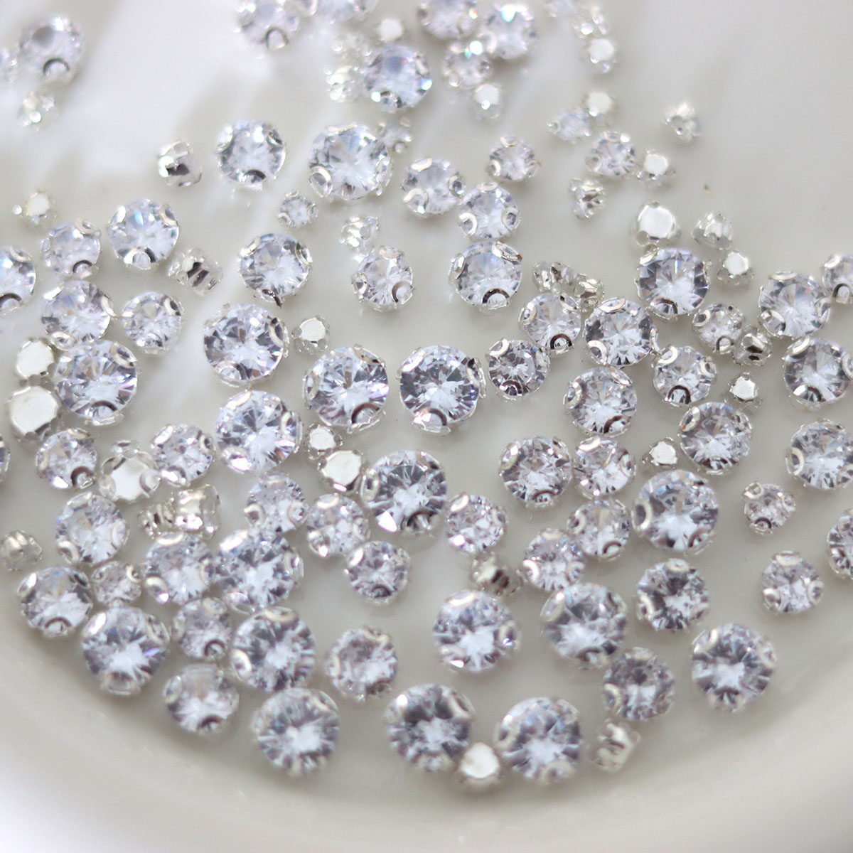 混形状白色仿水晶锆石手缝爪钻3D防勾丝玻璃水钻婚纱鞋子装饰钻,淘宝优惠券,粉丝福利购,淘宝优惠卷