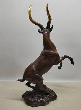 黄铜生肖羊摆件复古色领头羊铜羊工艺品办公室风水摆设家居装饰品