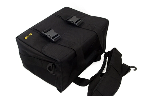 Черно -белая первая комната 8 × 10 кусоч