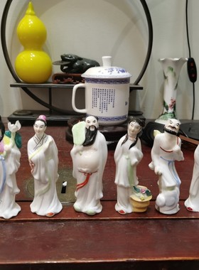 博山陶瓷厂 手绘  “八仙过海”人物摆件