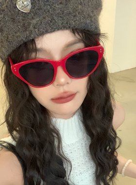 复古红色框猫眼高级感太阳眼镜女