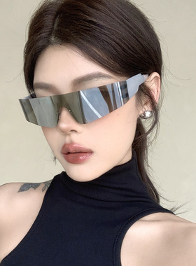 未来感水银色Y2K运动骑行墨镜女