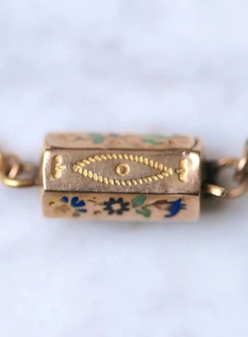 老美单 珐琅彩釉雕花六边形圆柱复古花纹艺术感项链