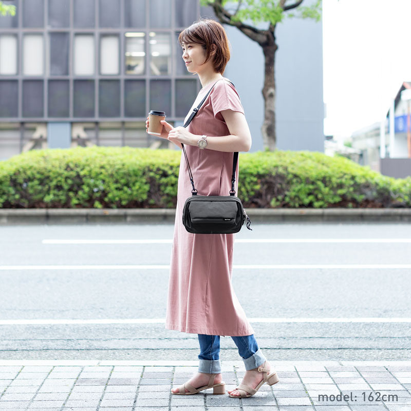 日本SANWA腰包胸包潮女百搭斜挎包男时尚休闲多功能手机包纯色,淘宝优惠券,粉丝福利购,淘宝优惠卷