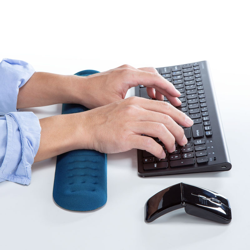 日本SANWA键盘腕托柔软透气回弹海绵凹凸设计防滑PU肘托键盘垫ins,淘宝优惠券,粉丝福利购,淘宝优惠卷