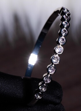 轻奢简约泡泡钻镶嵌高碳钻气质百搭镀18K真金防掉色