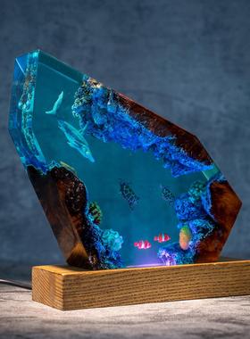 跨境热销锤头鲨与潜水员树脂夜灯鲸鲨树脂海洋灯手工家居装饰礼物