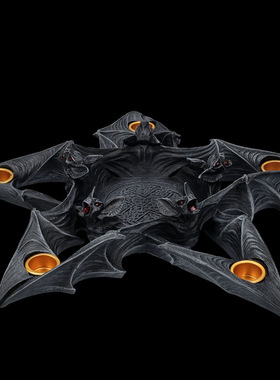 跨境新品哥特式万圣节五角星蝙蝠烛台树脂工艺家居桌面装饰品摆件