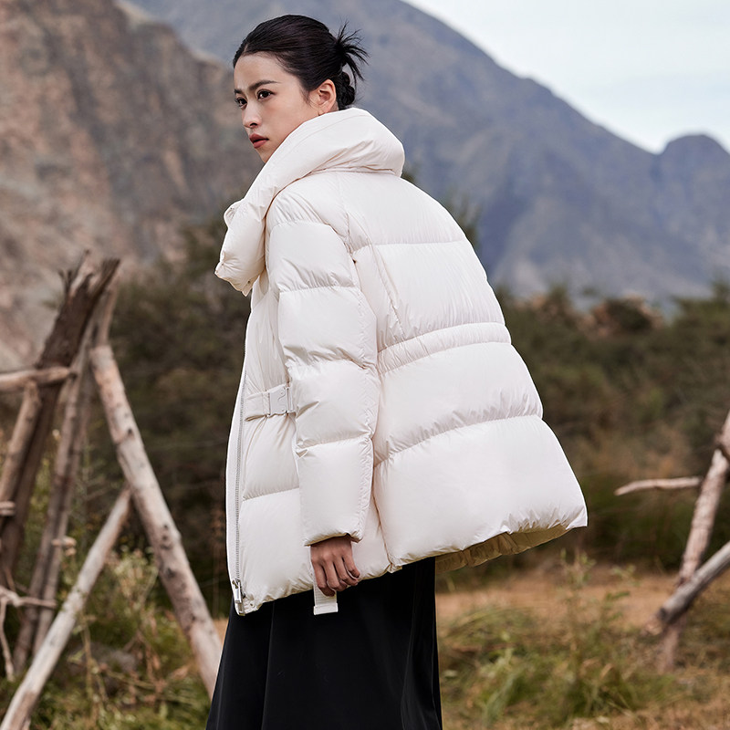 【高定系列】鸭鸭90鹅绒羽绒服女2025新款立领短款时尚泡芙外套