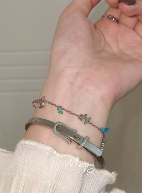 MAPG简约搭扣手镯女2026新款