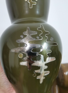 日本回流葫芦形花瓶，军绿色釉面，上下两层设计