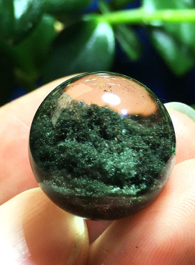 天然红黄绿幽灵兔毛聚宝盆金字塔