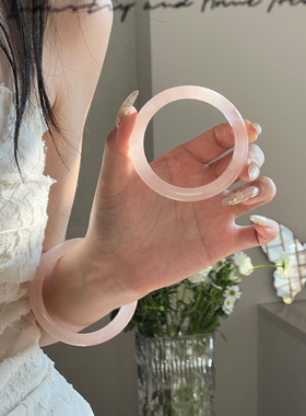 纯天然马粉水晶少女粉手镯礼物