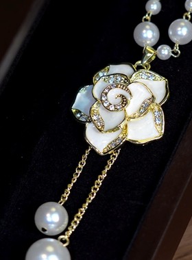 珍珠项链白色山茶花百搭毛衣链女