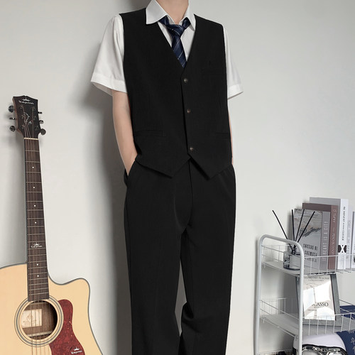 木村叔dk原创刺绣黑色短款西装马甲男生秋季青少年感制服西装背心 - 图1