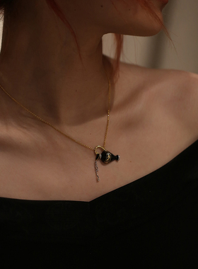 VA珠宝银镀金珐琅珍珠链中性希腊