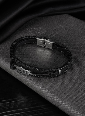 日韩流行手链男简单大方个性吉他手环手镯男士休闲学生皮手绳饰品