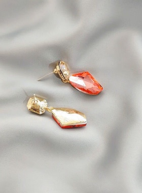 红色水晶高级感时尚风耳环